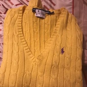 Woman’s Ralph Lauren Sweater L